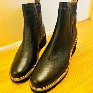 BNWOT Dolce Vita Black Ankle Boots with Leopard Detail Sz 12w